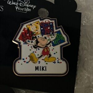 Disney Miki Pins set of 4